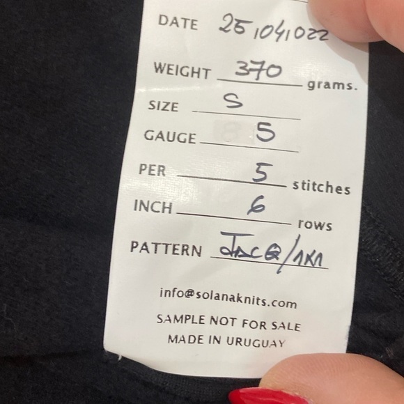 Nwot solana knits black & ecru sample Crew sweater Nordic print sleeves small - Picture 10 of 11